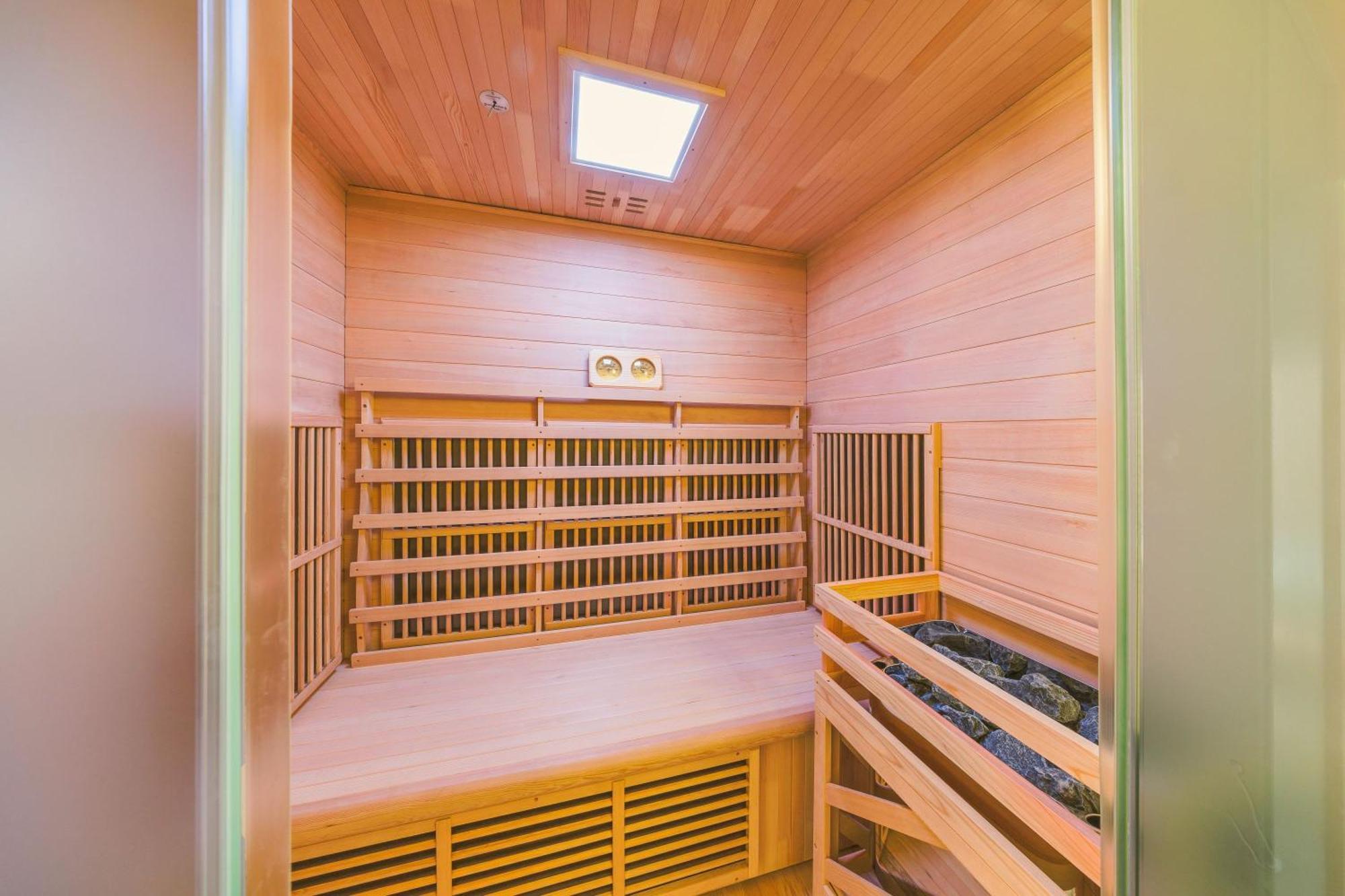Takamiya Hotel Hammond Yamagata  Buitenkant foto