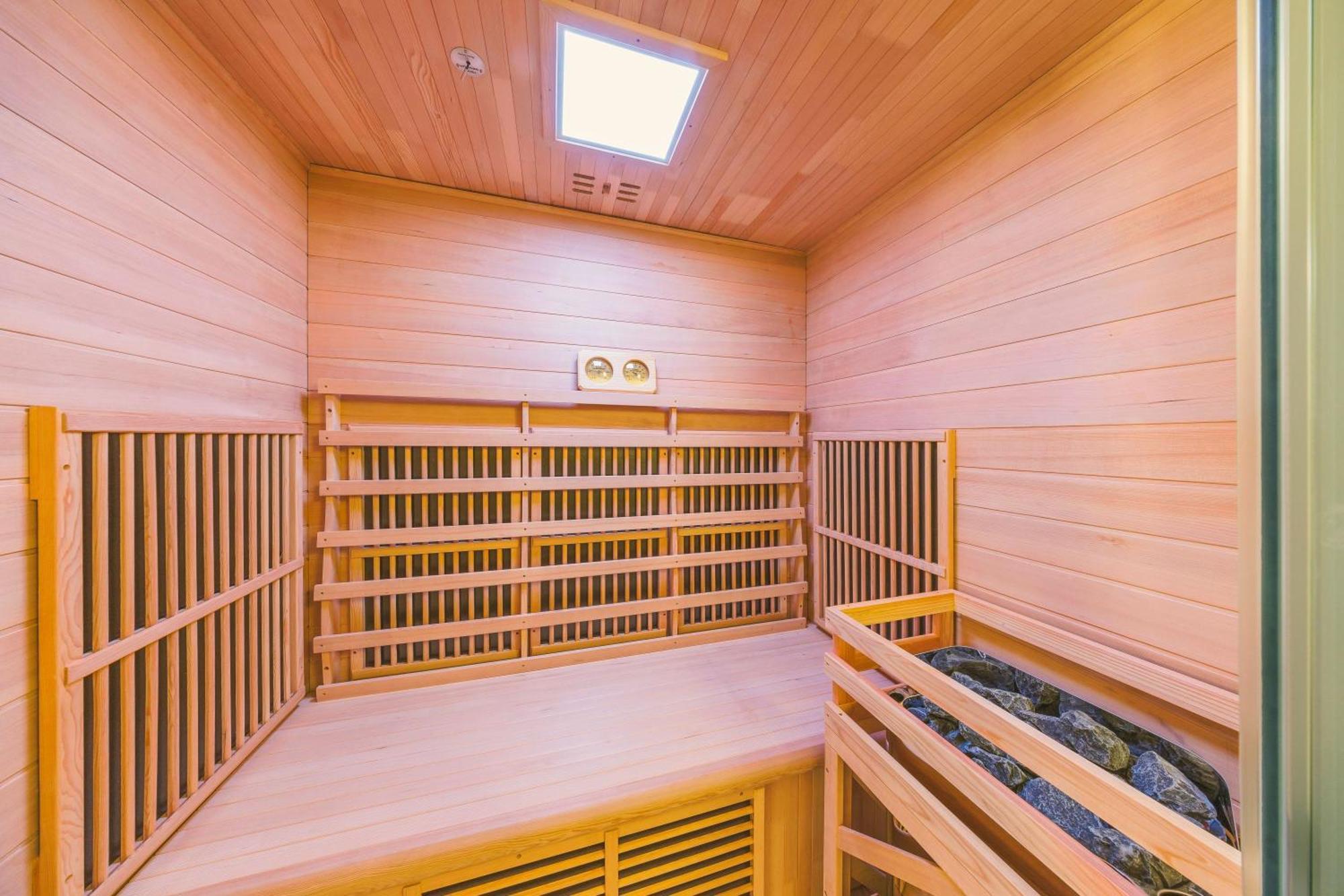 Takamiya Hotel Hammond Yamagata  Buitenkant foto